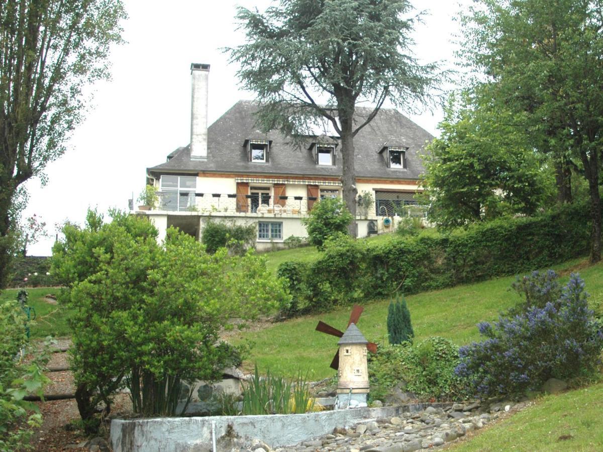 La Demeure Aux Pins Bed & Breakfast Lourdes Exterior photo